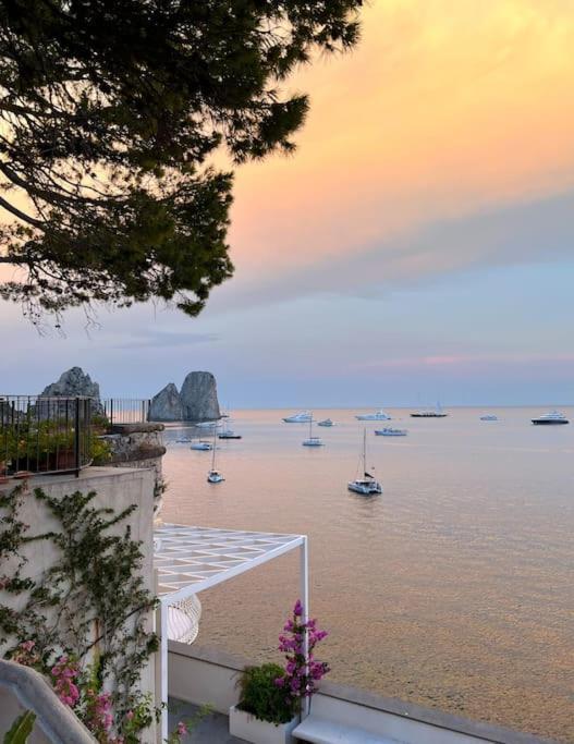 Exceptionnel Pieds Dans L'Eau Villa Capri Kültér fotó